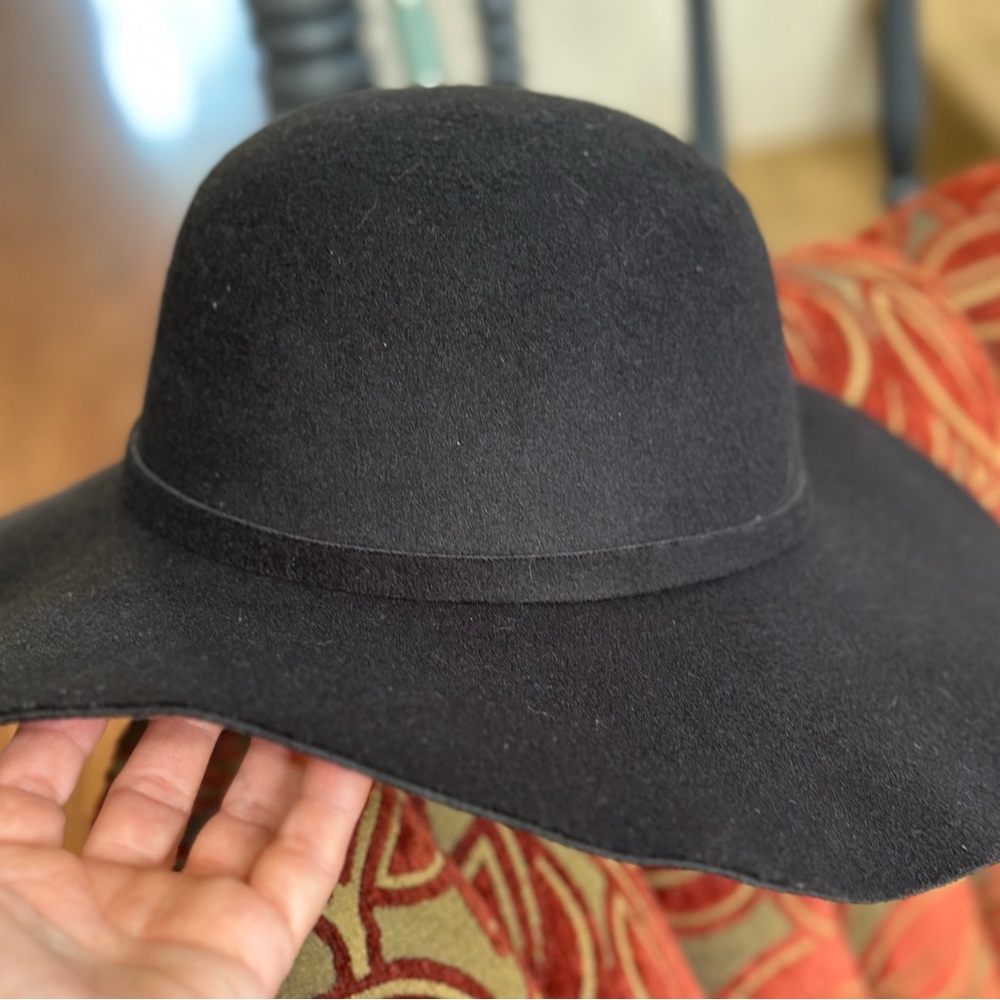 Stylish felt Black Wide-Brim Hat